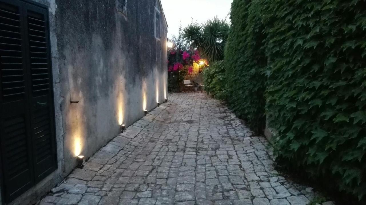 Hotel Oasi Di Campagna Módica Exterior foto