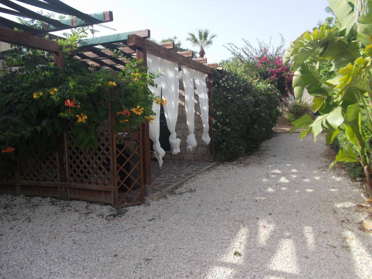 Hotel Oasi Di Campagna Módica Exterior foto